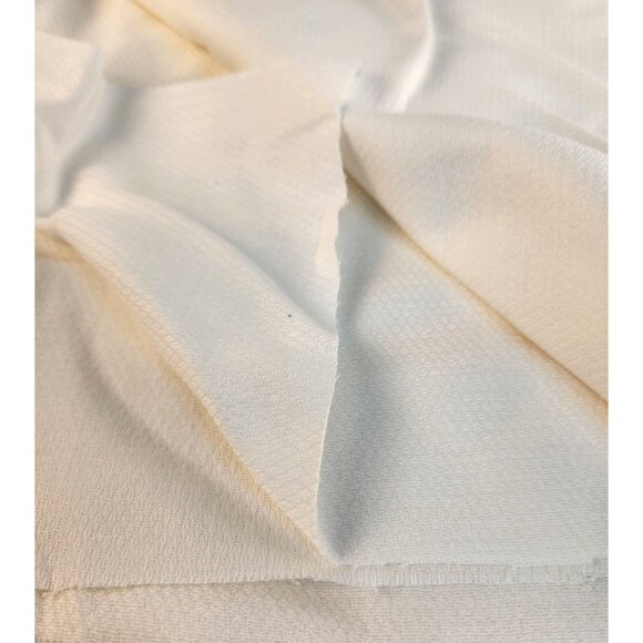 White Woven Fabric Material For Sewing & Crafts 2.5 Yards Textured Pattern Multi - Picture 2 of 7